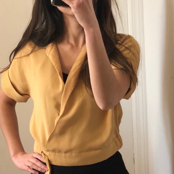 Aritzia  Ozana Top - Picture 2 of 3